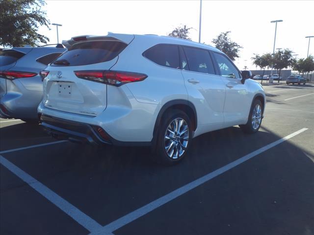 2021 toyota highlander limited