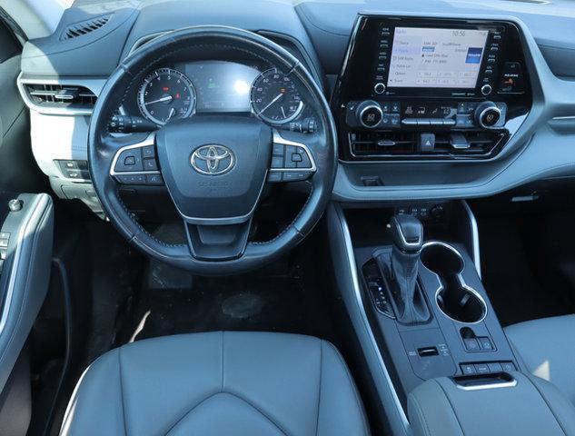 2022 toyota highlander xle