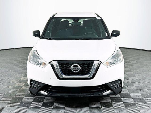 2020 nissan kicks s