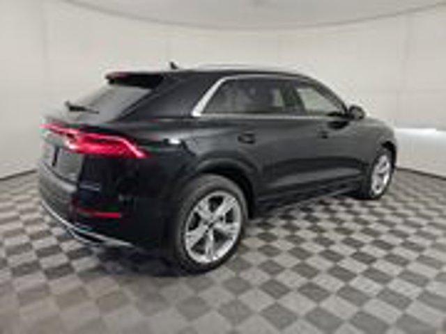 2022 audi q8 55 premium