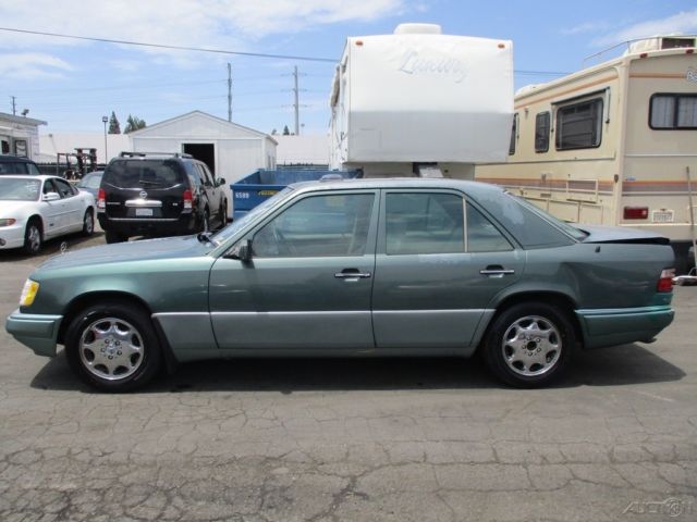 1994 mercedes-benz e320 used 3.2l i6 24v automatic sedan no reserve