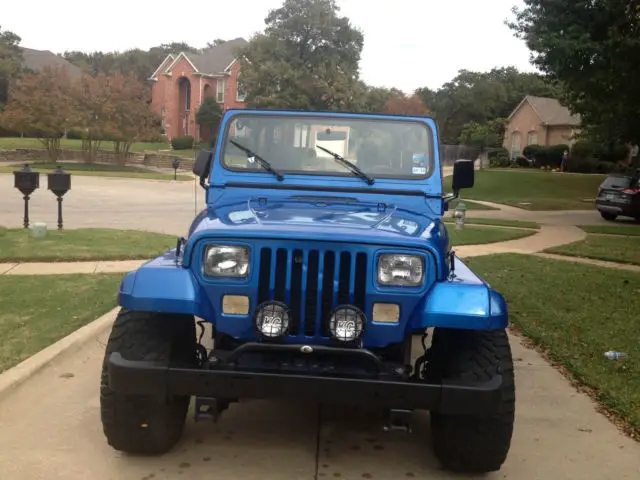 low miles (aprox. 118k). good condition