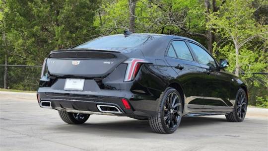 2024 Cadillac CT4