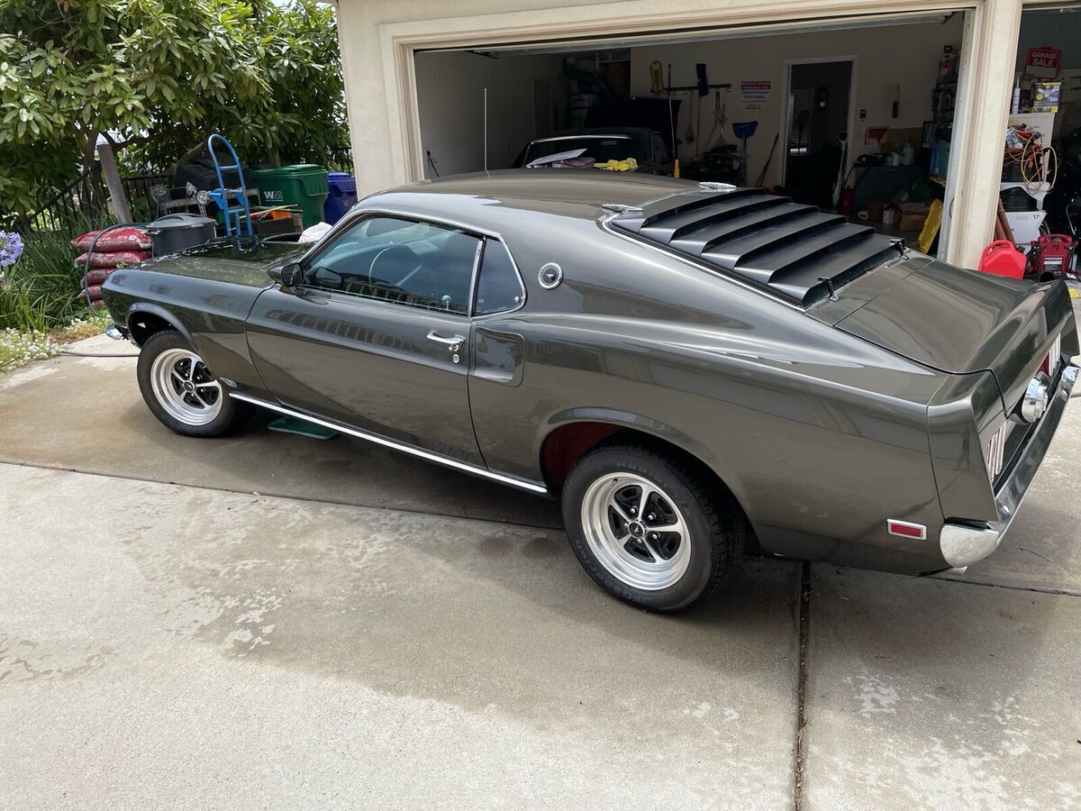 1969 ford mustang green