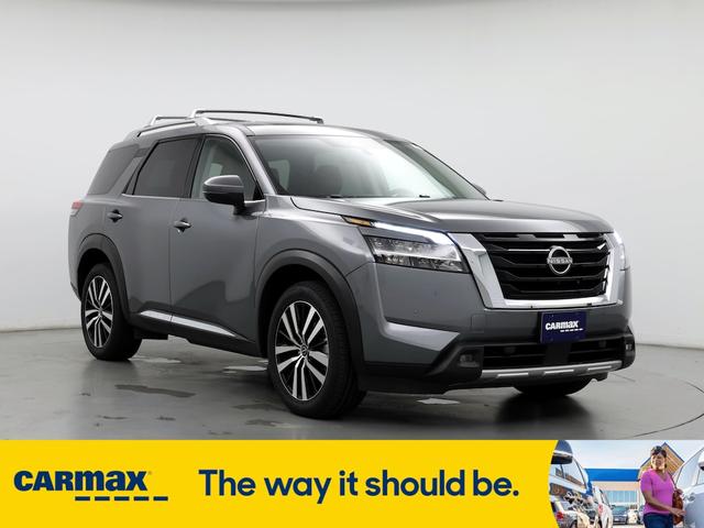 2023 nissan pathfinder platinum