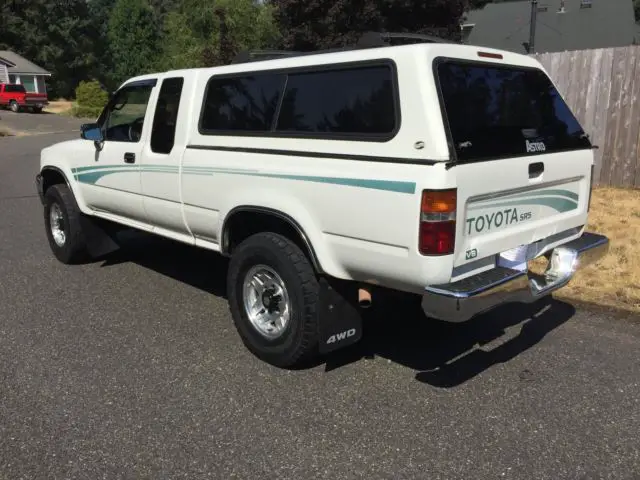 1994 toyota pickup 4x4 sr5
