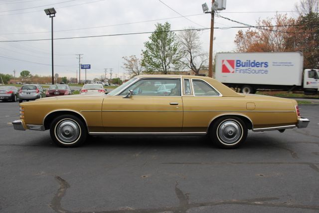 1976 ford ltd gold coupe 4 automatic