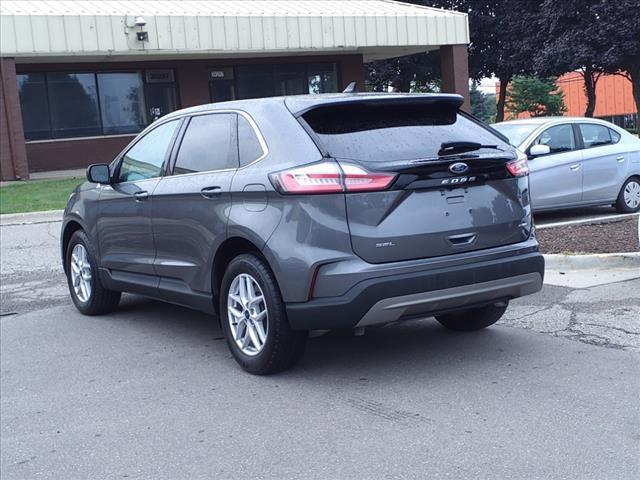 2022 ford edge sel