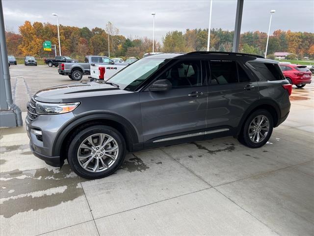 2022 ford explorer xlt