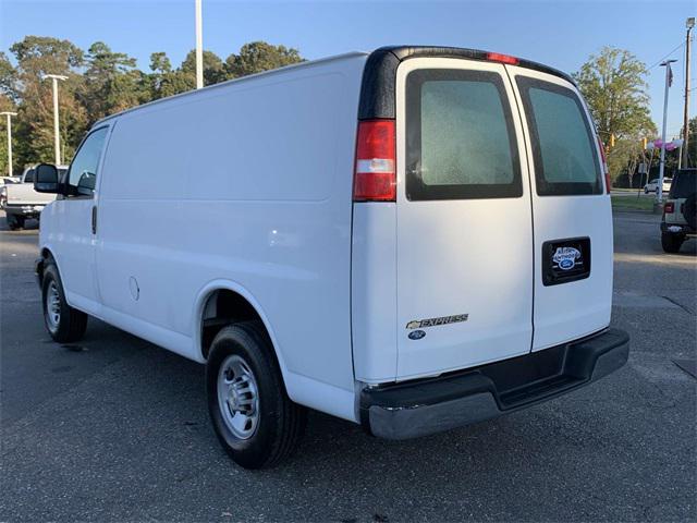 2022 chevrolet express 2500 rwd 2500 regular wheelbase wt