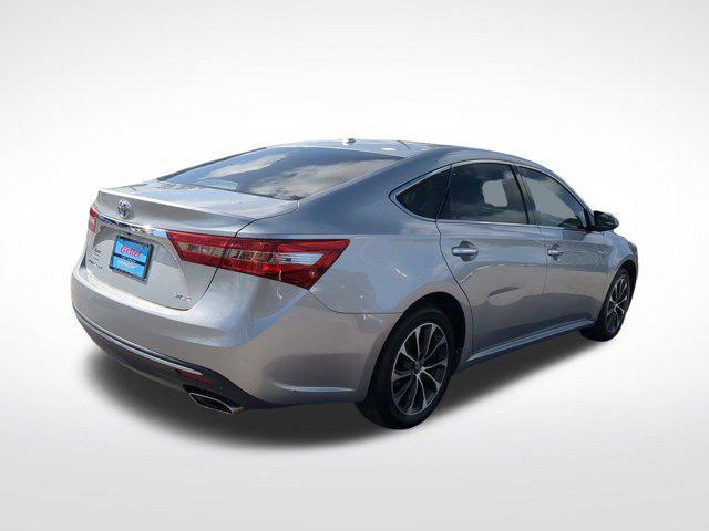 2017 toyota avalon xle