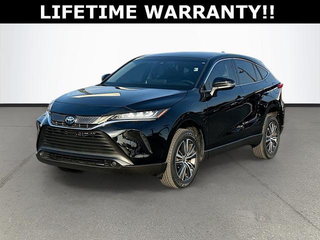2022 toyota venza le