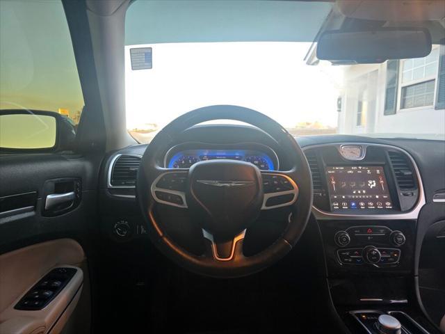2019 chrysler 300 limited