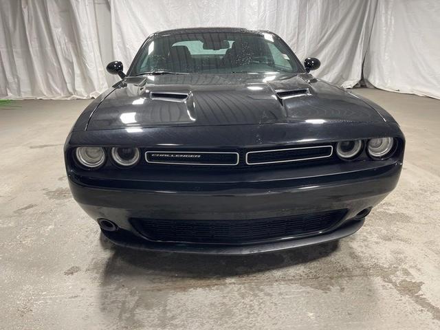 2023 dodge challenger sxt