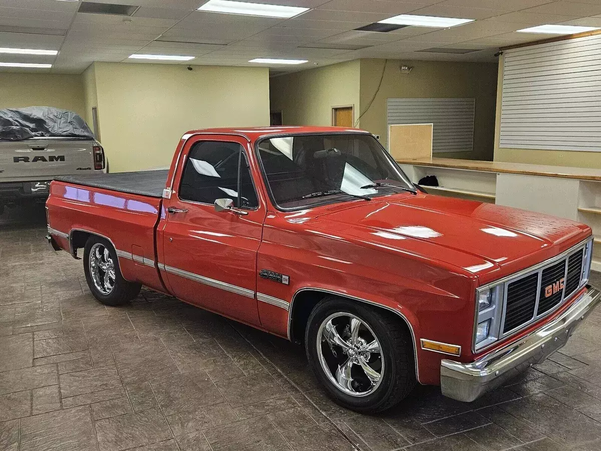 1987 gmc sierra 1500 red r1500 square body, short bed, c10