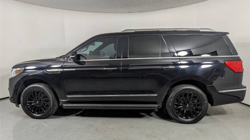 2019 lincoln navigator base