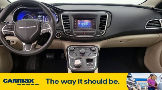2015 Chrysler 200