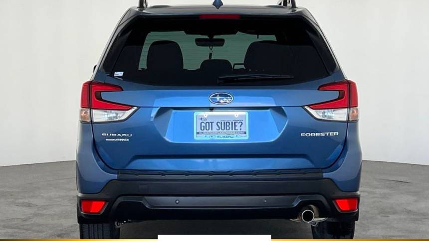 2022 subaru forester limited