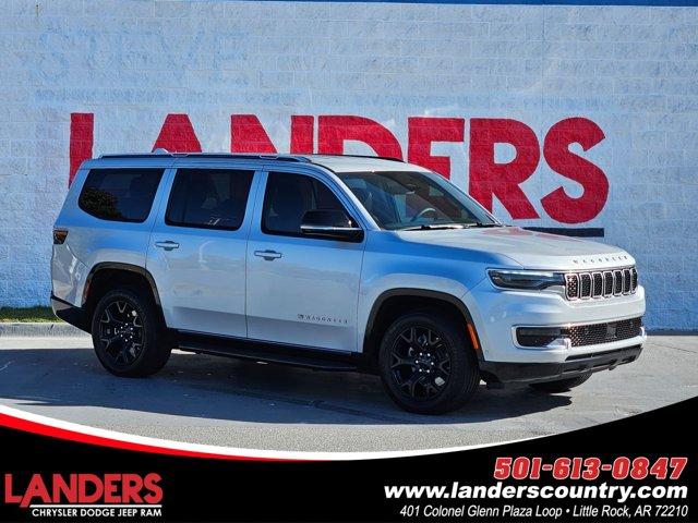 2023 jeep wagoneer base