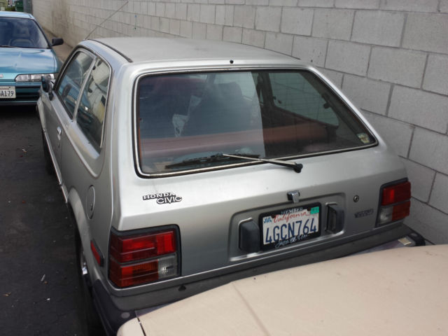 1981 honda hatchbacks for parts or restoration not running 1 silver 1 blue