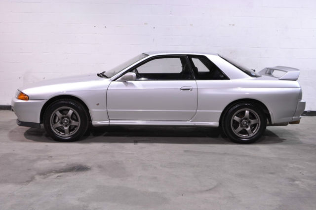 1989 nissan skyline gt-r -- spark silver metallic - rb26dett - 5 speed - 123k
