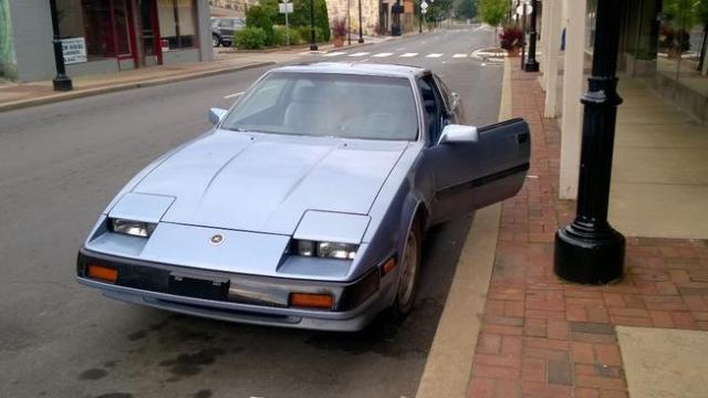 1984 blue nissan datsun 300zx t-tops