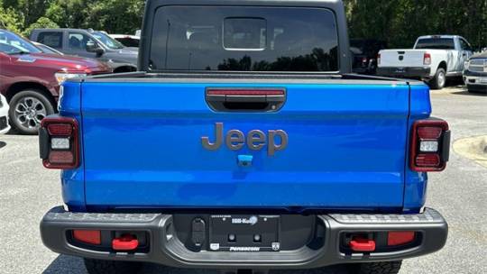 2024 Jeep Gladiator