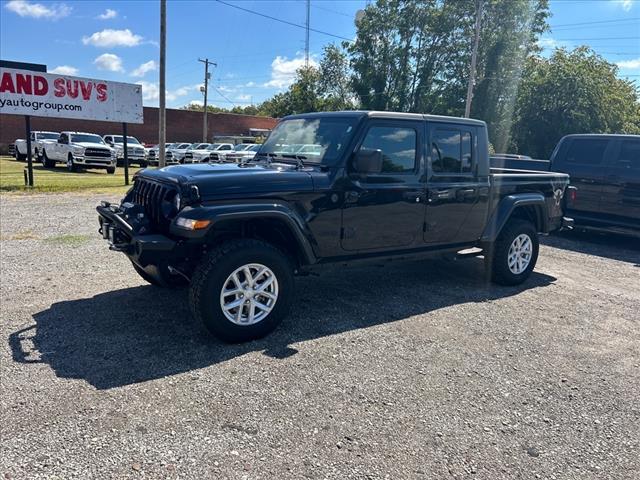 2023 jeep gladiator sport s