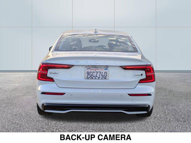 2023 volvo s60 b5 ultimate dark theme