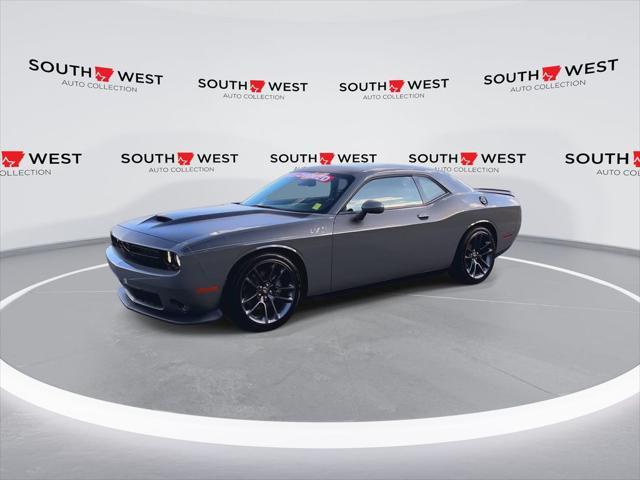 2023 dodge challenger r/t