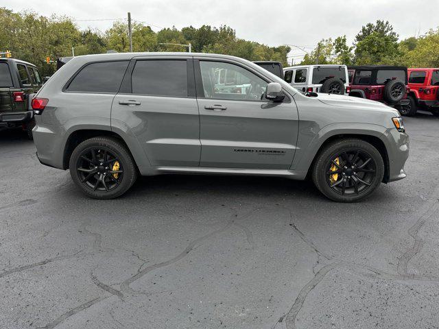 2021 jeep grand cherokee trackhawk