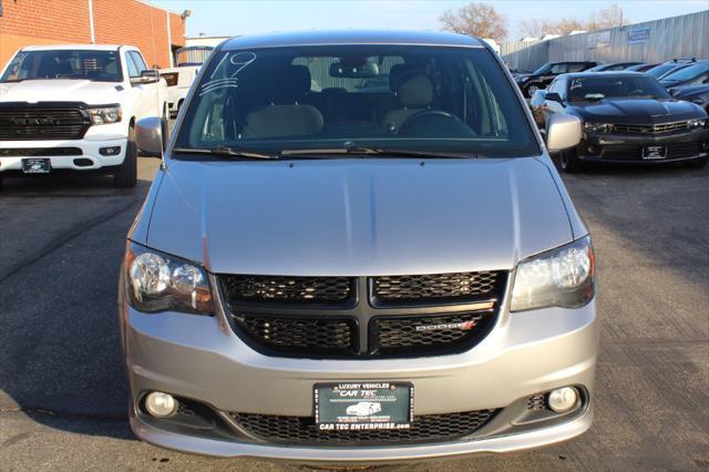 2019 dodge grand caravan se