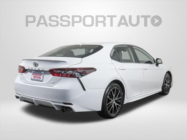 2024 toyota camry se