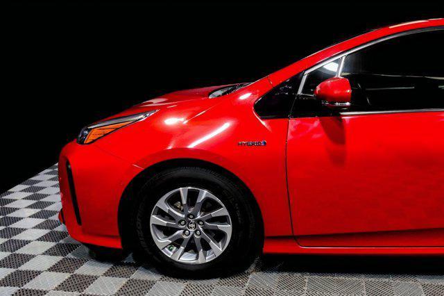 2019 toyota prius limited