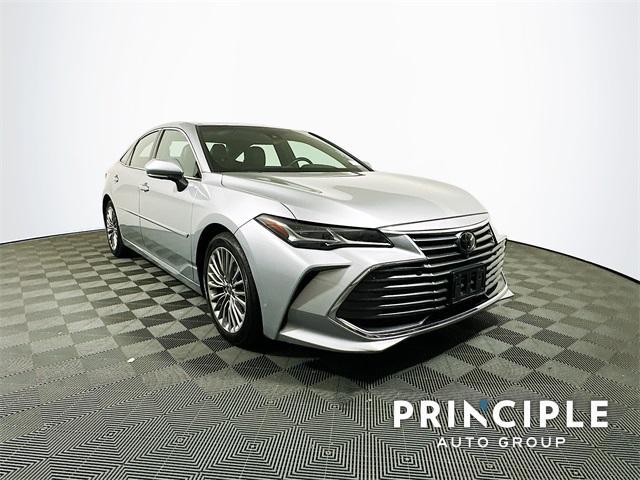 2022 toyota avalon limited