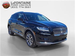 2023 Lincoln Nautilus standard
