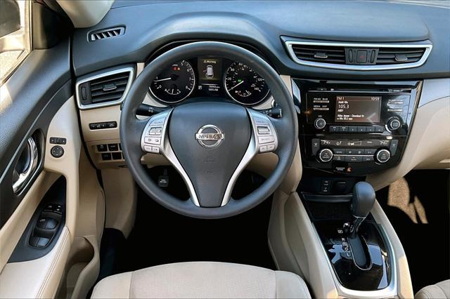 2016 nissan rogue sv
