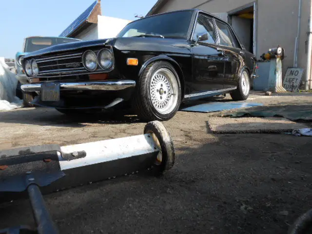 1972 datsun 510 factory black 505 four door sr20det street car full susension