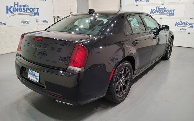 2022 chrysler 300 touring