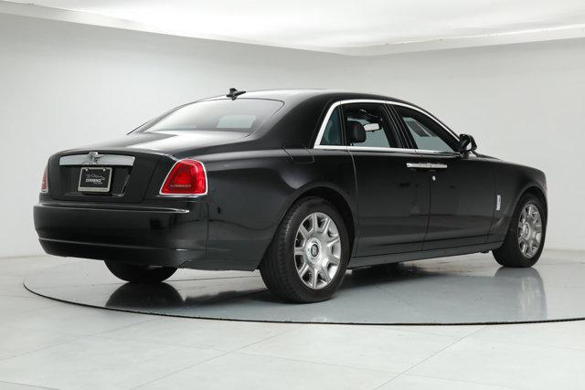 2017 rolls-royce ghost sedan