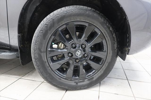2022 toyota sequoia base