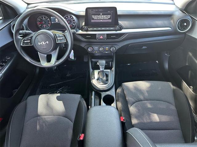 2024 kia forte lx