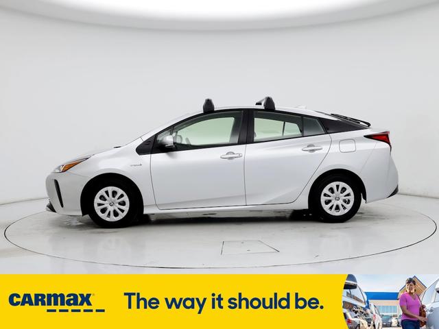 2022 toyota prius le