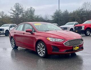 2020 ford fusion se