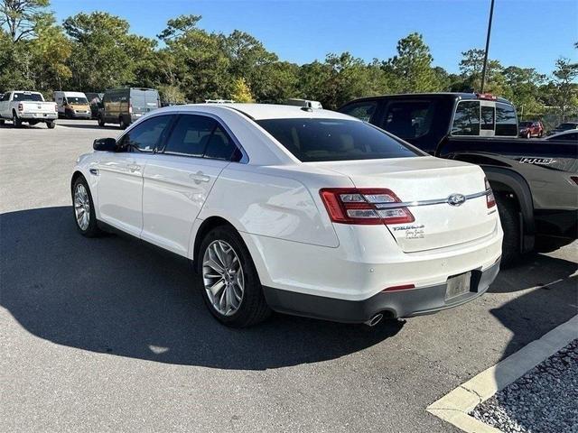 2019 ford taurus limited