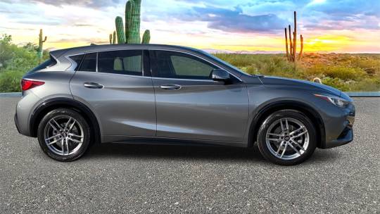 2017 Infiniti QX30