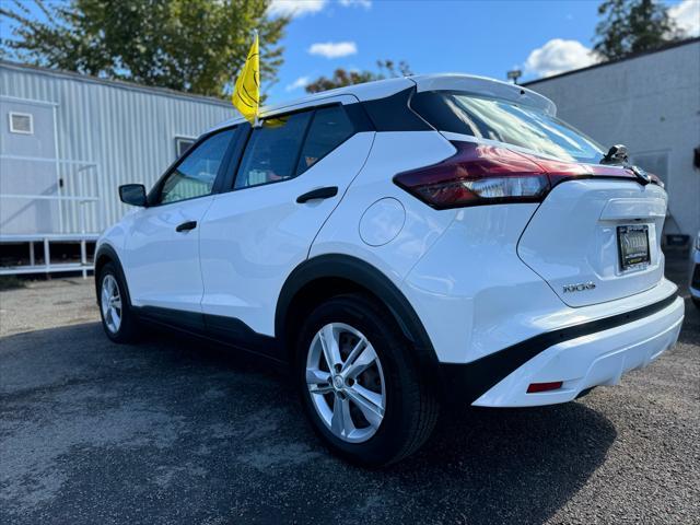 2021 nissan kicks s