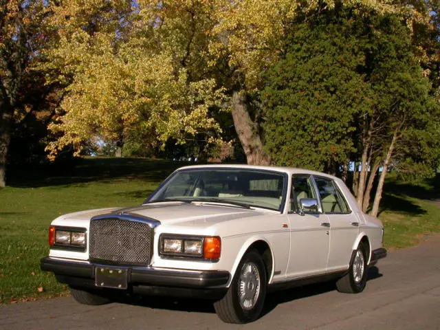 1987 extremely low mileage bentley eight !!!!