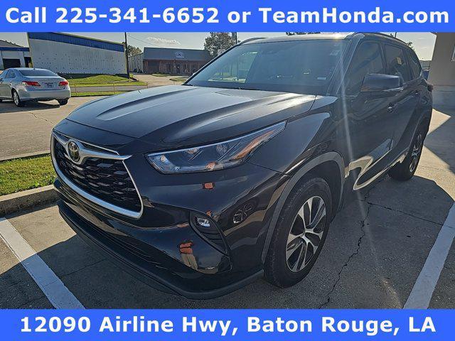 2021 toyota highlander xle