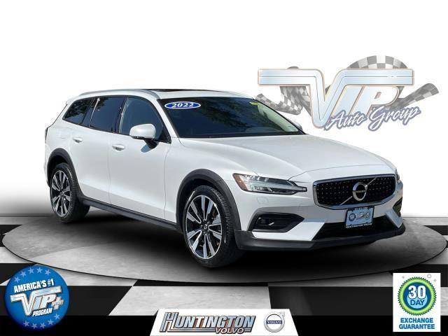 2022 volvo v60 cross country t5
